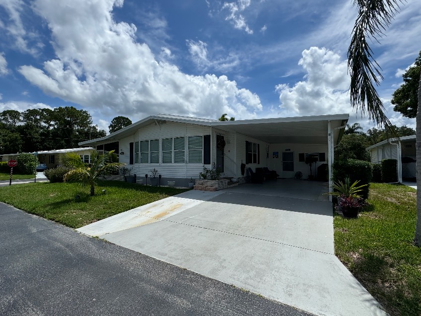 5301 Furness Circle a Sarasota, FL Mobile or Manufactured Home for Sale