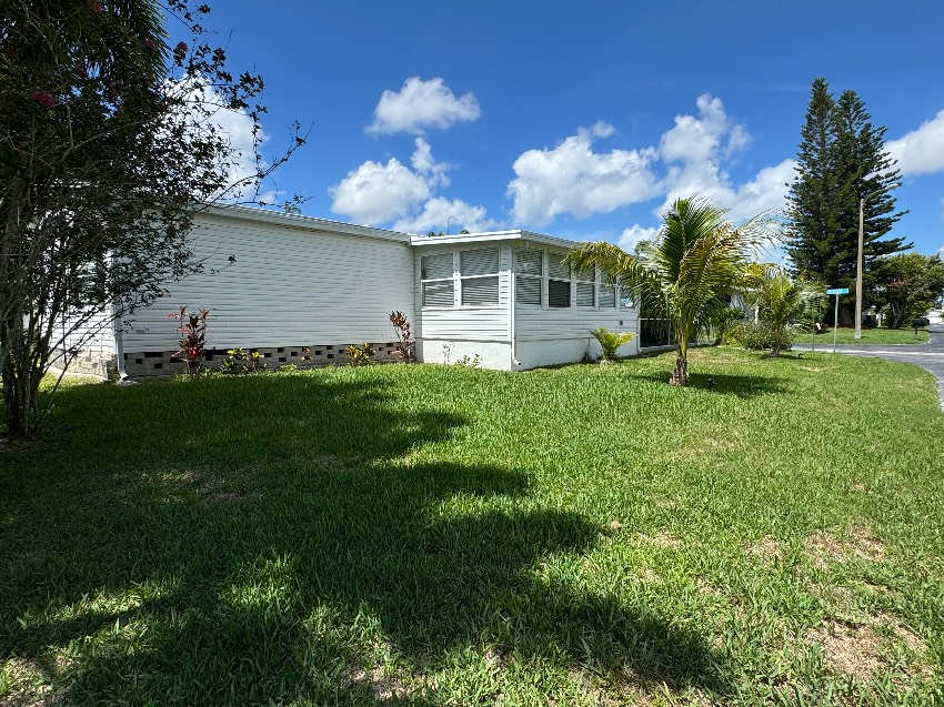 5301 Furness Circle a Sarasota, FL Mobile or Manufactured Home for Sale