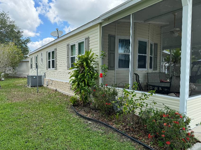 2217 Walden Pond Dr a Lake Wales, FL Mobile or Manufactured Home for Sale