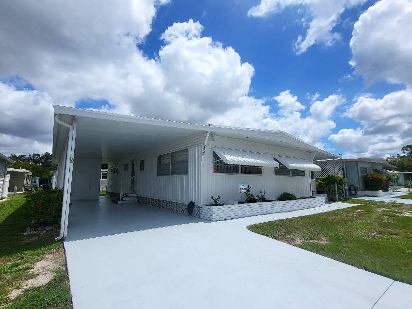 2357 Fremont Drive a Sarasota, FL Mobile or Manufactured Home for Sale