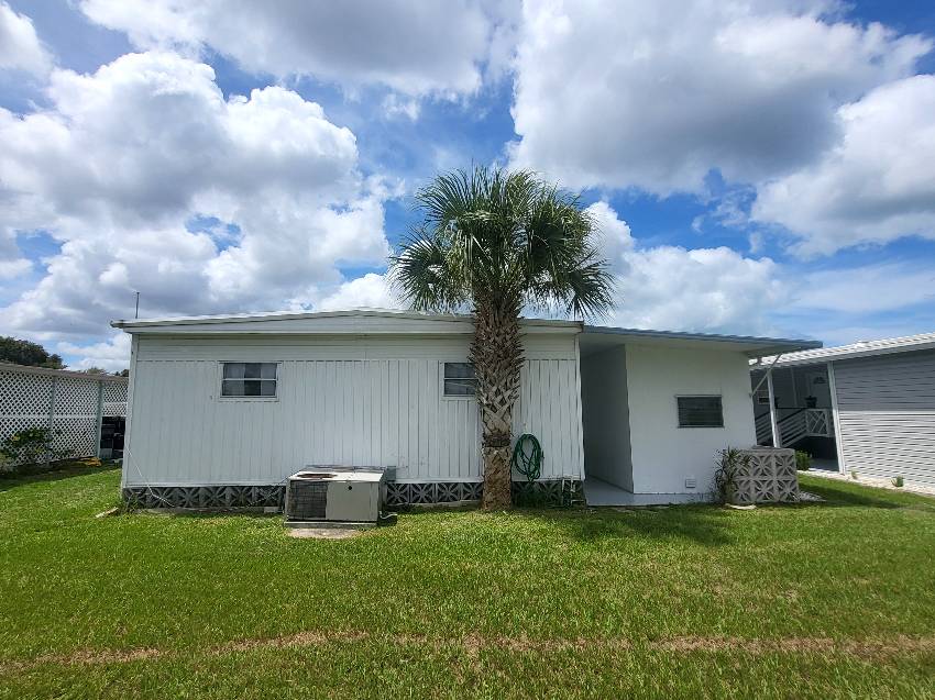 2357 Fremont Drive a Sarasota, FL Mobile or Manufactured Home for Sale