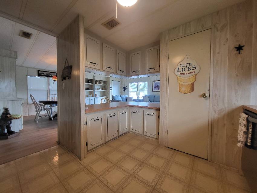 5456 Halifax Drive a Sarasota, FL Mobile or Manufactured Home for Sale