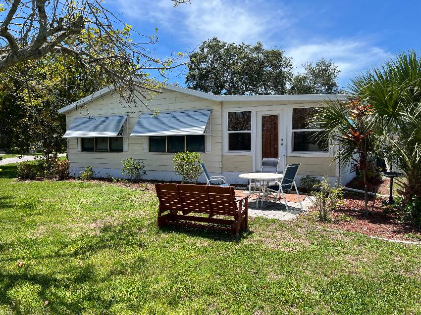 1169 Kingston Way a Venice, FL Mobile or Manufactured Home for Sale