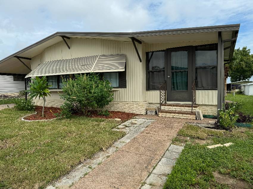 72 Bern Drive a Winter Haven, FL Mobile or Manufactured Home for Sale