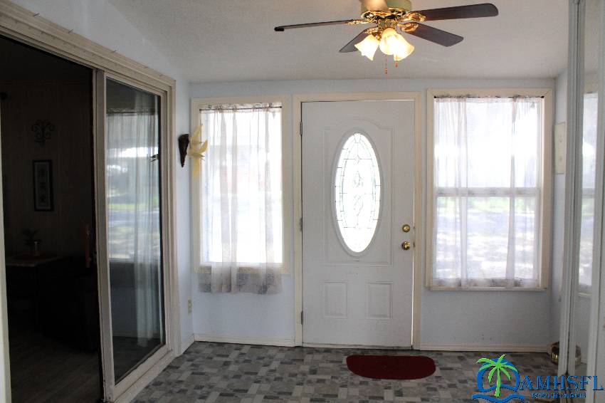 37640 Oak Lake Dr a Zephyrhills, FL Mobile or Manufactured Home for Sale