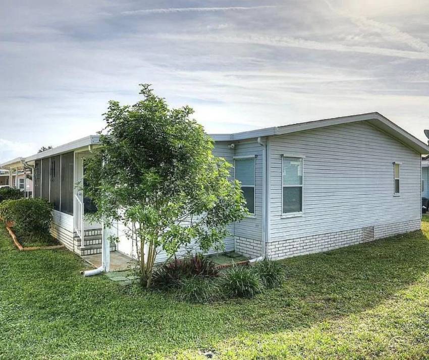 1026 West Lakeview Drive a Sebastian, FL Mobile or Manufactured Home for Sale