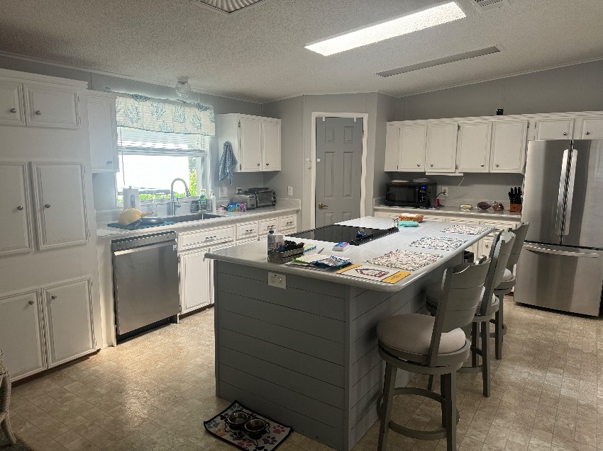 1026 West Lakeview Drive a Sebastian, FL Mobile or Manufactured Home for Sale