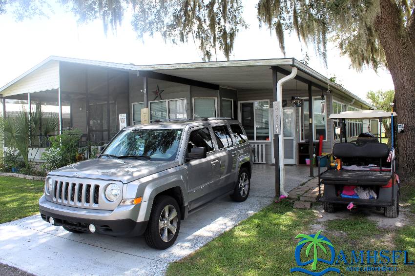 37524 Oak Lake Dr a Zephyrhills, FL Mobile or Manufactured Home for Sale