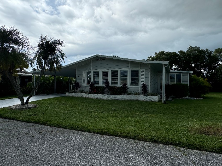 5436 Harrow Terrace a Sarasota, FL Mobile or Manufactured Home for Sale