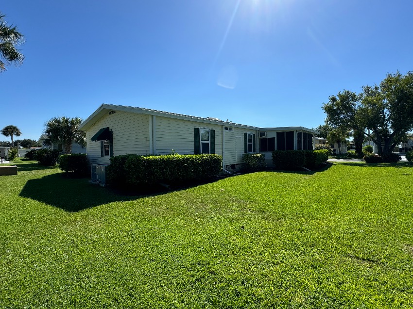 5410 Harrow Terrace a Sarasota, FL Mobile or Manufactured Home for Sale