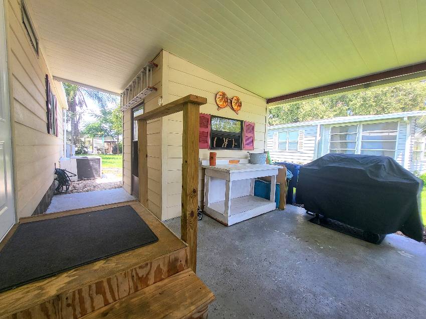 5853 Brigadoon Ter a Sarasota, FL Mobile or Manufactured Home for Sale