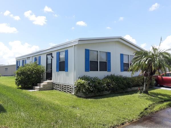 144 Barry Drive a Lakeland, FL Mobile or Manufactured Home for Sale