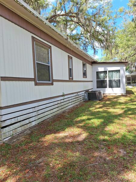 5542 Eugene Street a Zephyrhills, FL Mobile or Manufactured Home for Sale