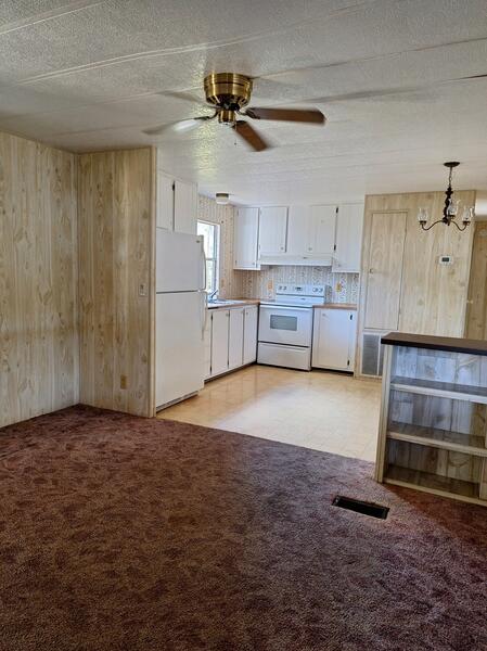 5542 Eugene Street a Zephyrhills, FL Mobile or Manufactured Home for Sale