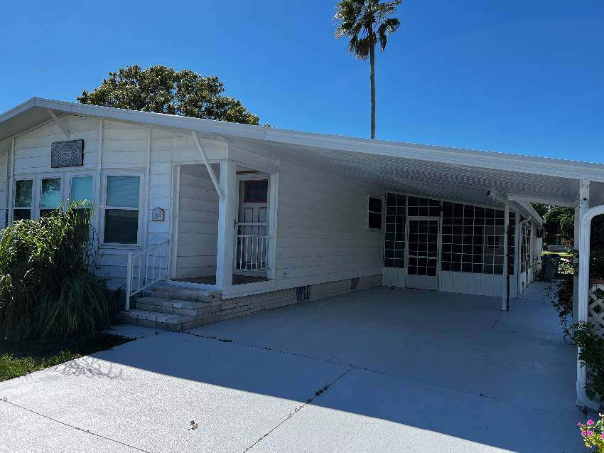 33 Marina Drive a Winter Haven, FL Mobile or Manufactured Home for Sale