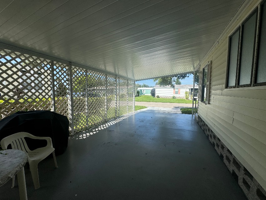 5609 Queensbury Blvd a Sarasota, FL Mobile or Manufactured Home for Sale