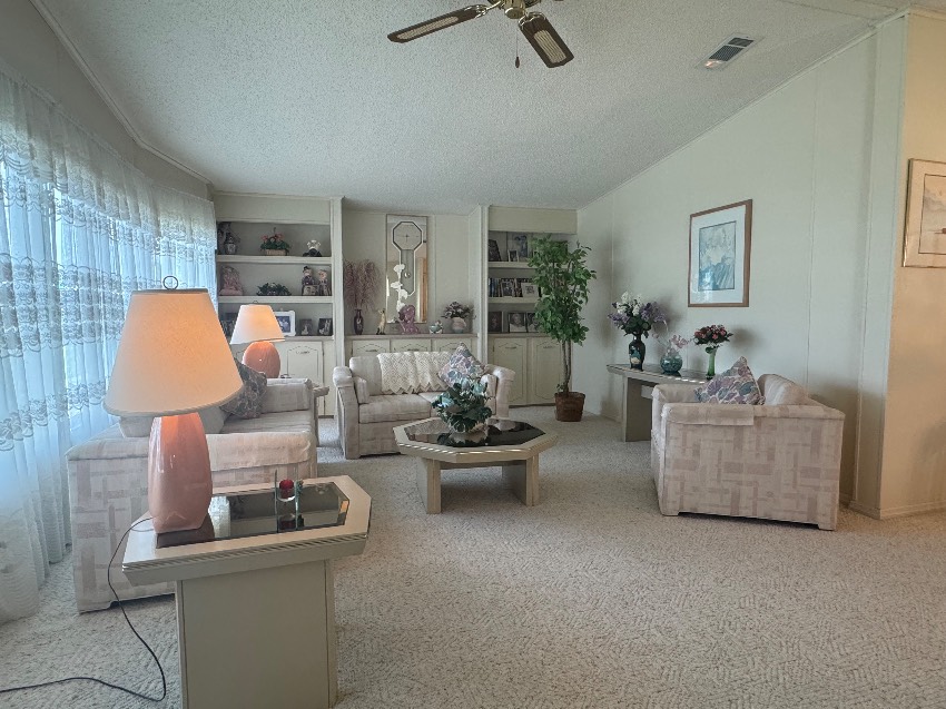 5609 Queensbury Blvd a Sarasota, FL Mobile or Manufactured Home for Sale