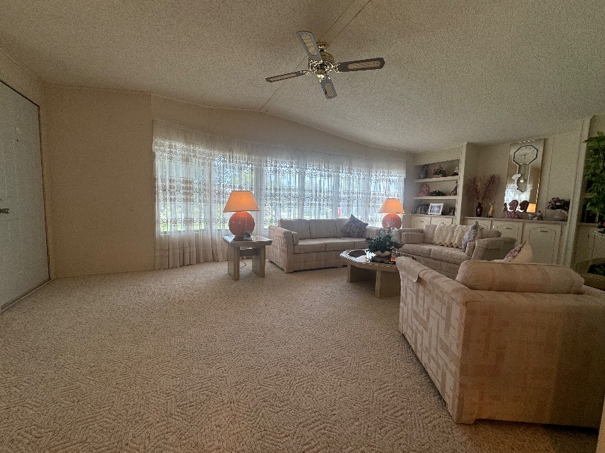 5609 Queensbury Blvd a Sarasota, FL Mobile or Manufactured Home for Sale