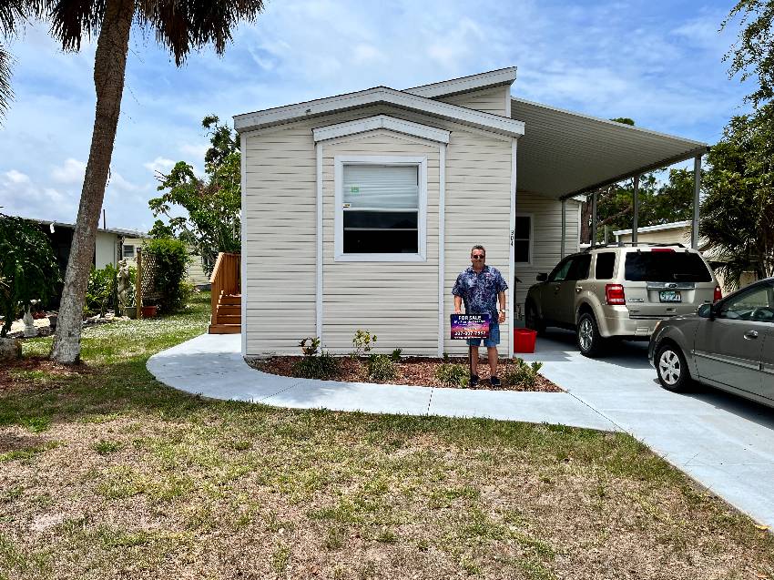 904 Lucaya a Venice, FL Mobile or Manufactured Home for Sale