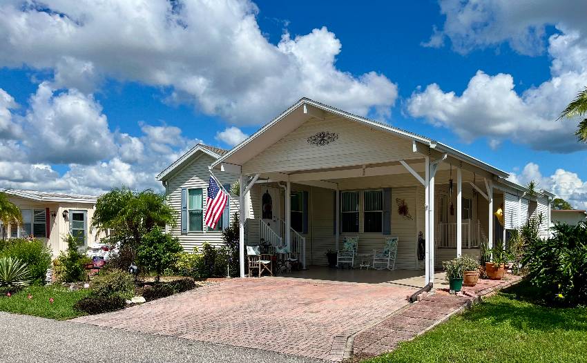 426 Cobia a Venice, FL Mobile or Manufactured Home for Sale