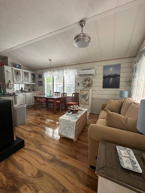 1300 N River Rd Lot C41 a Venice, FL Mobile or Manufactured Home for Sale
