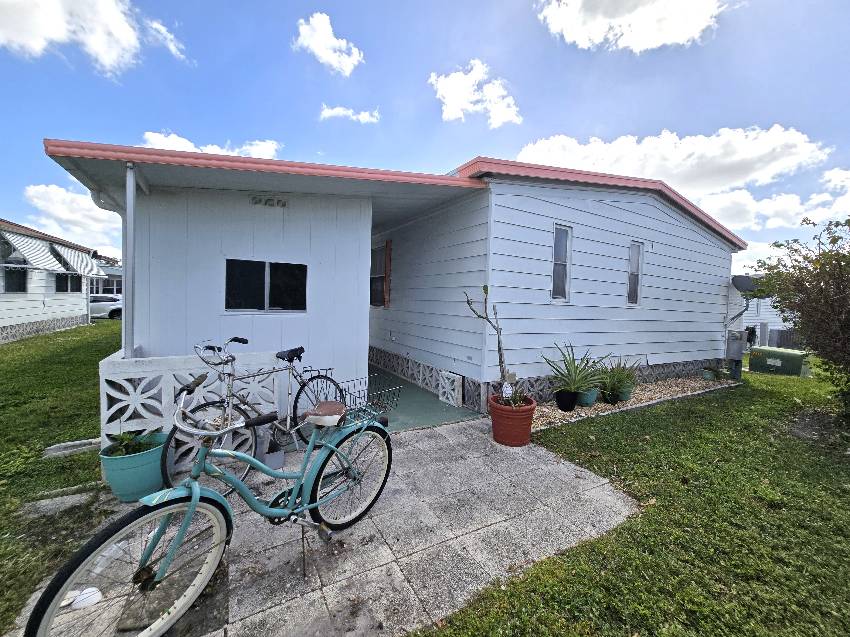 253 Coconut St a Bradenton, FL Mobile or Manufactured Home for Sale