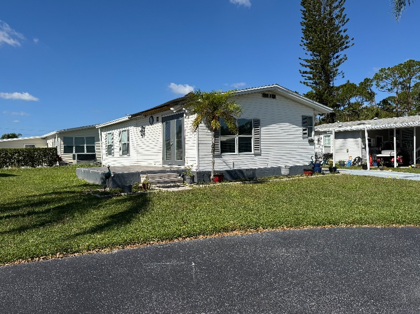 5314 Furness Circle a Sarasota, FL Mobile or Manufactured Home for Sale