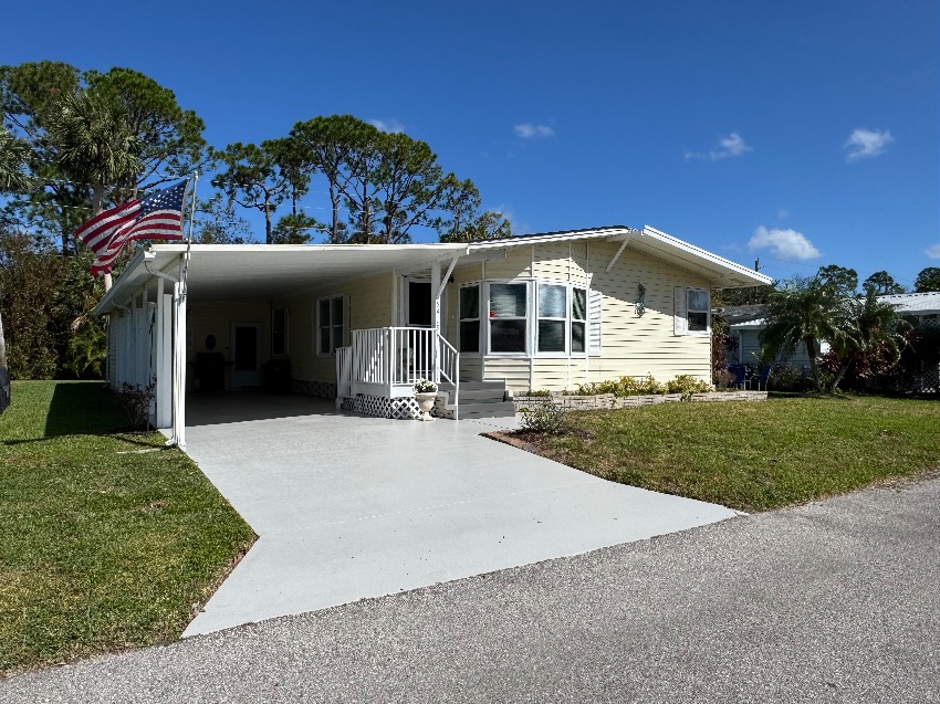 6419 Wakefield Ln a Sarasota, FL Mobile or Manufactured Home for Sale