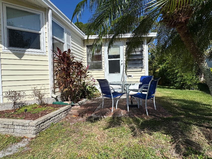 6419 Wakefield Ln a Sarasota, FL Mobile or Manufactured Home for Sale