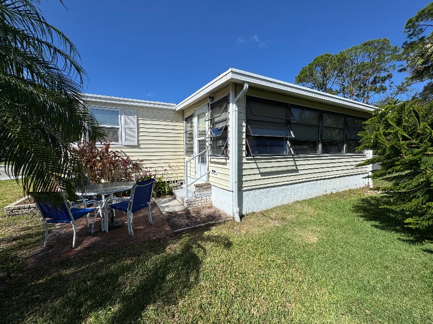 6419 Wakefield Ln a Sarasota, FL Mobile or Manufactured Home for Sale