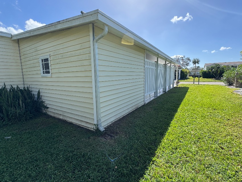 6419 Wakefield Ln a Sarasota, FL Mobile or Manufactured Home for Sale