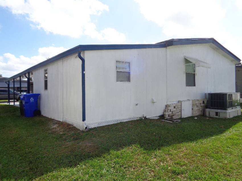 300 Queen Mary Loop a Lakeland, FL Mobile or Manufactured Home for Sale