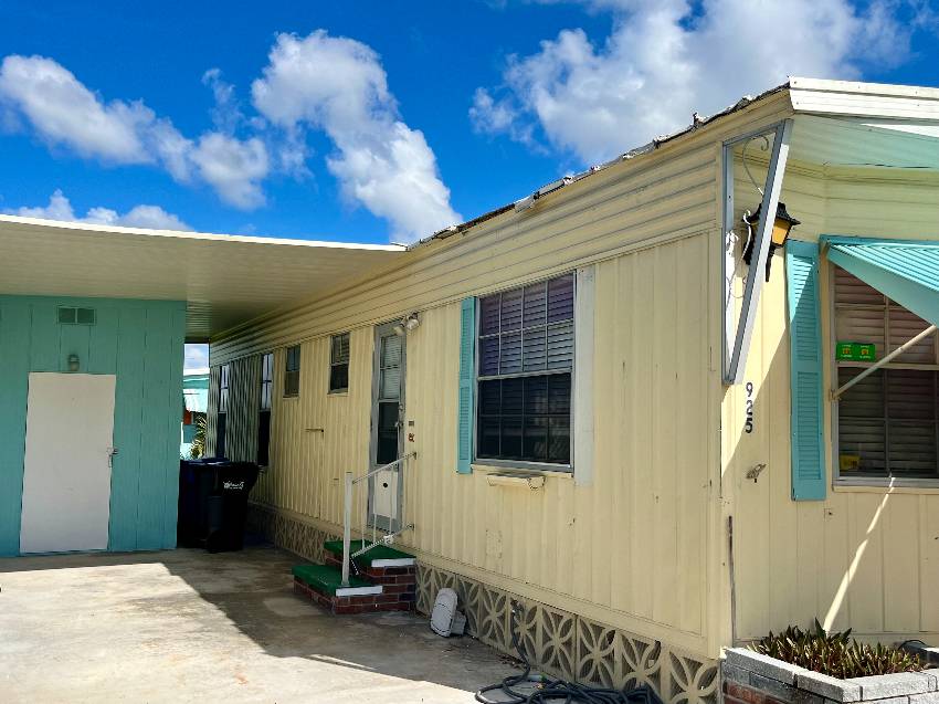 925 Kenoma a Venice, FL Mobile or Manufactured Home for Sale