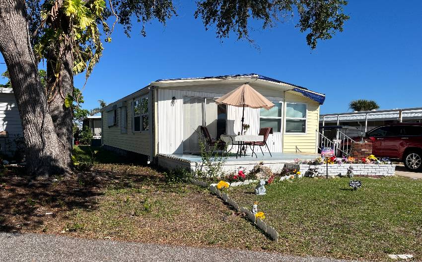 909 Kenoma a Venice, FL Mobile or Manufactured Home for Sale