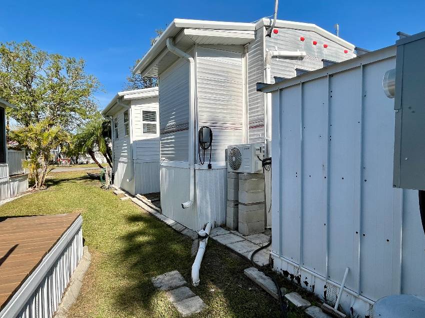 1300 N River Rd Lot R27 a Venice, FL Mobile or Manufactured Home for Sale