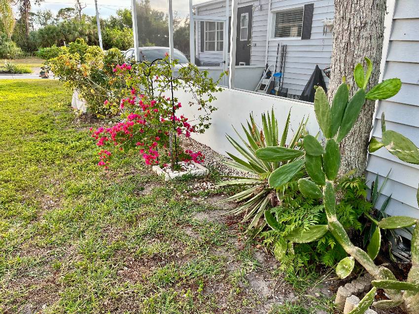 985 Antigua a Venice, FL Mobile or Manufactured Home for Sale