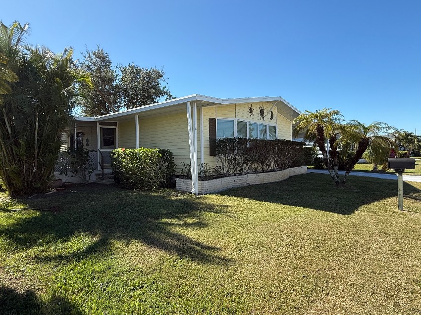 6332 Lichfield Ln a Sarasota, FL Mobile or Manufactured Home for Sale