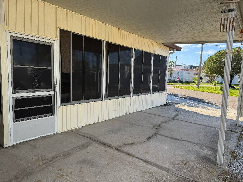 466 Holiday Blvd a Lakeland, FL Mobile or Manufactured Home for Sale