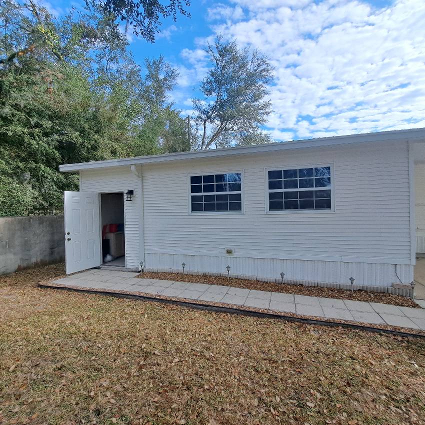 39635 Hazeltine Ave a Zephyrhills, FL Mobile or Manufactured Home for Sale