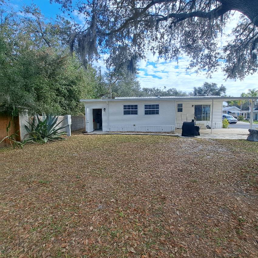 39635 Hazeltine Ave a Zephyrhills, FL Mobile or Manufactured Home for Sale