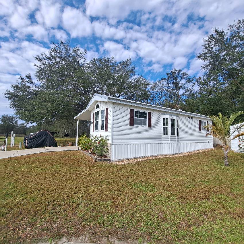 39635 Hazeltine Ave a Zephyrhills, FL Mobile or Manufactured Home for Sale