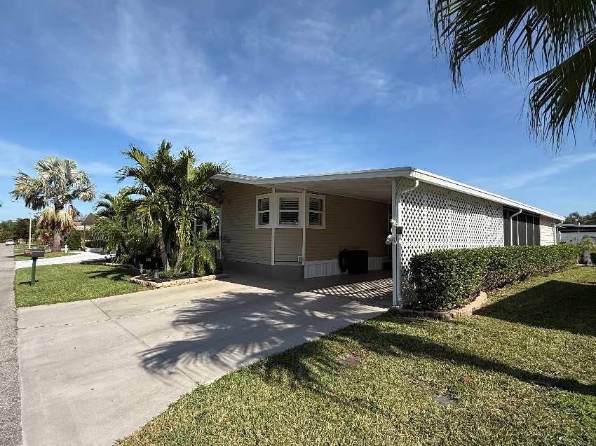 5461 Aylesbury Ln a Sarasota, FL Mobile or Manufactured Home for Sale