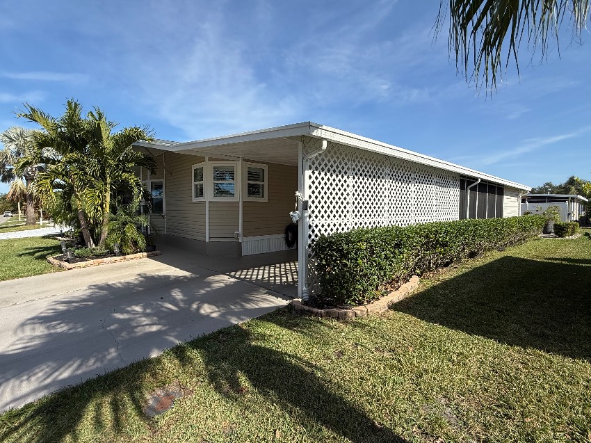 5461 Aylesbury Ln a Sarasota, FL Mobile or Manufactured Home for Sale