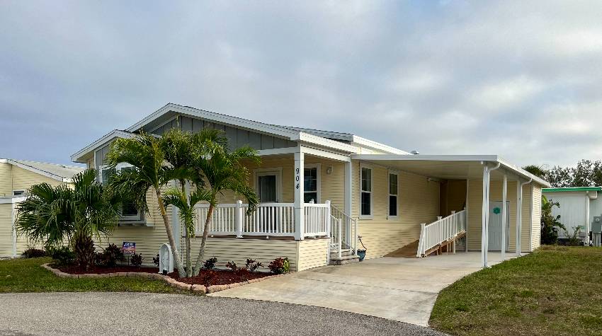 904 Bonaire a Venice, FL Mobile or Manufactured Home for Sale