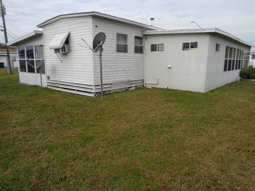 42 Kelly Dr a Lakeland, FL Mobile or Manufactured Home for Sale