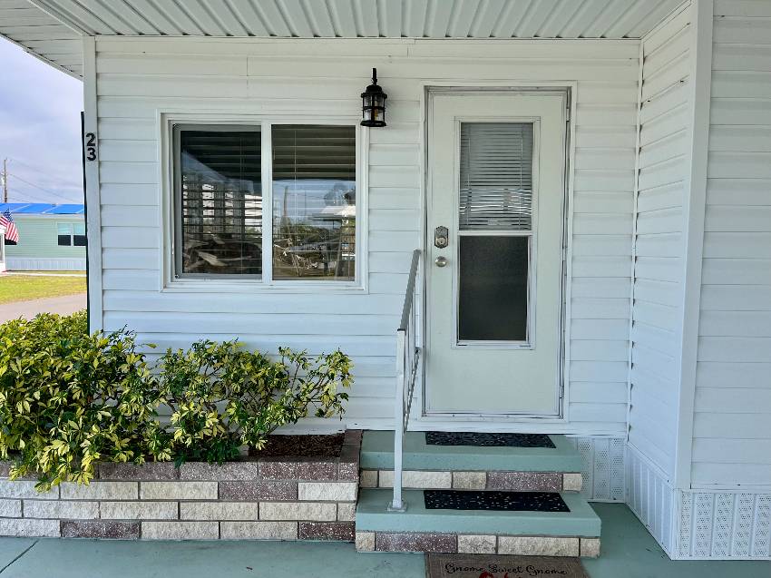 23 Imperial Ave a Palmetto, FL Mobile or Manufactured Home for Sale