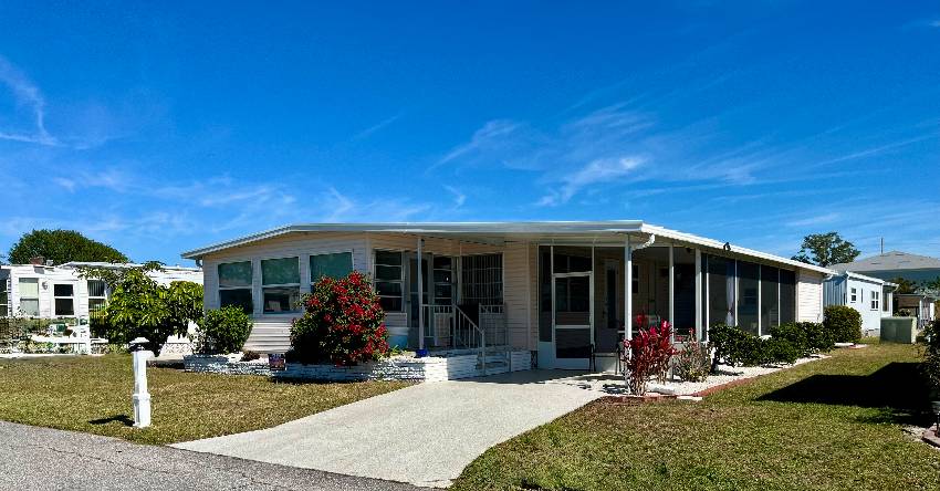 83 Azalea St a Venice, FL Mobile or Manufactured Home for Sale