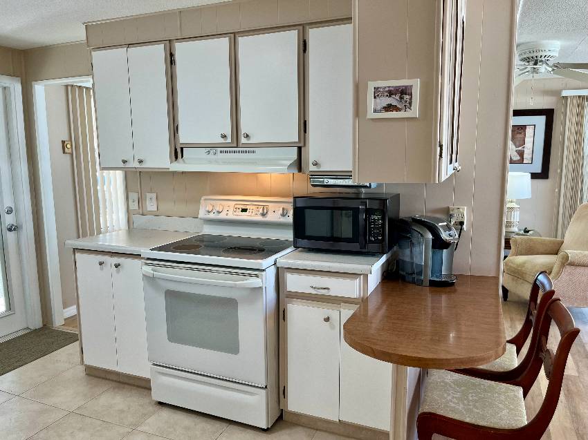 83 Azalea St a Venice, FL Mobile or Manufactured Home for Sale