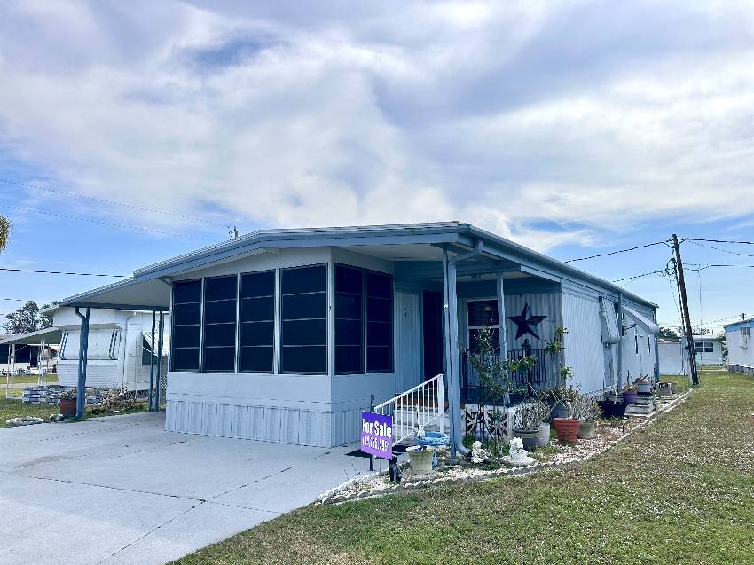 7 Evergreen Ave a Palmetto, FL Mobile or Manufactured Home for Sale