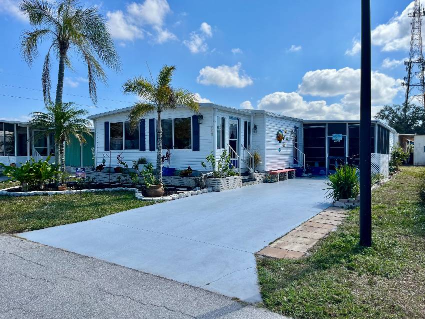 880 Zacapa W a Venice, FL Mobile or Manufactured Home for Sale